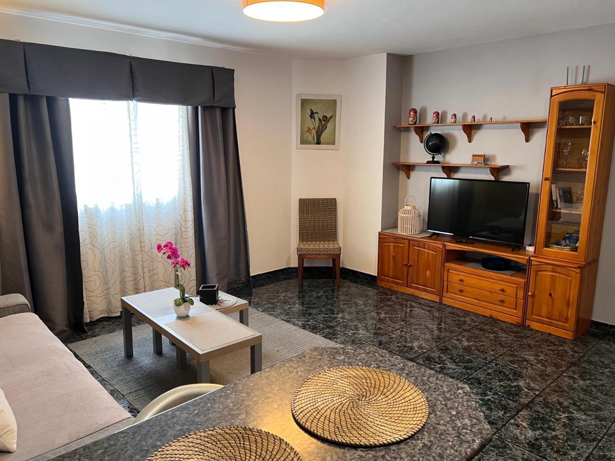 Apartamentos Dalia Vecindario  Bagian luar foto