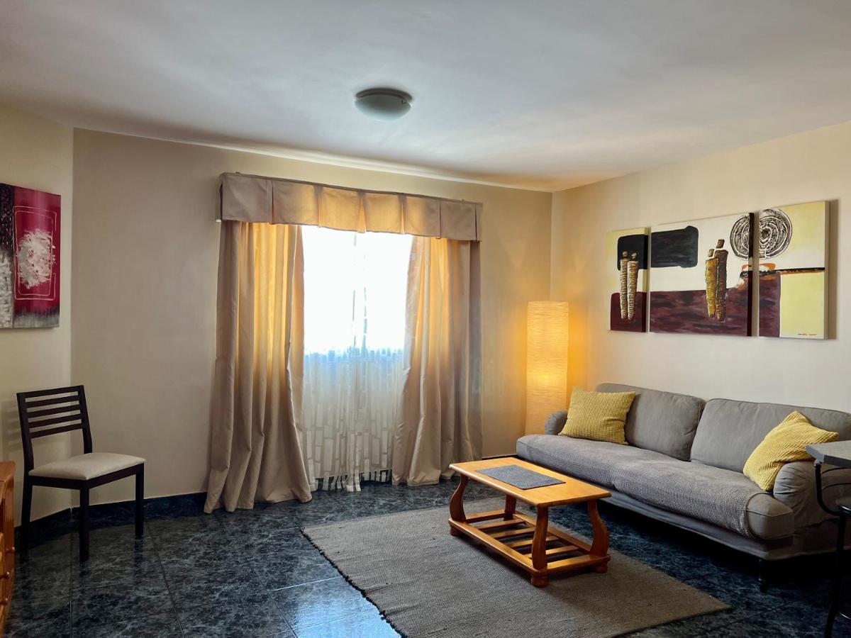 Apartamentos Dalia Vecindario  Bagian luar foto