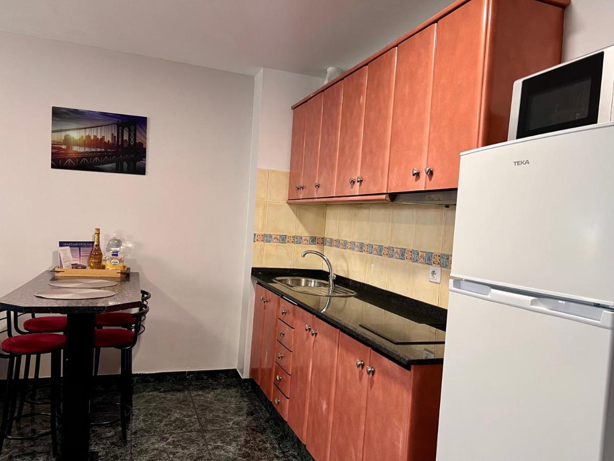 Apartamentos Dalia Vecindario  Bagian luar foto